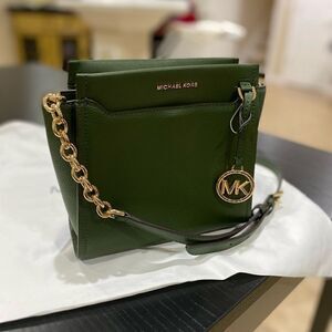 Michael Kors Graham Small North
South Leather Messenger